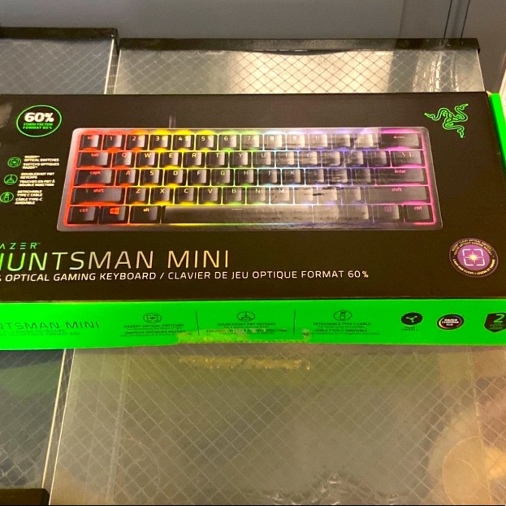 Razor huntsman mini, Practically brand new used 1 time, has everything